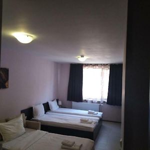 Basic Triple Room